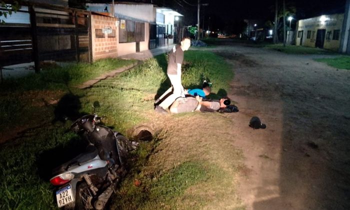 F. Varela – Circulaban en una moto robada, fueron aprehendidos